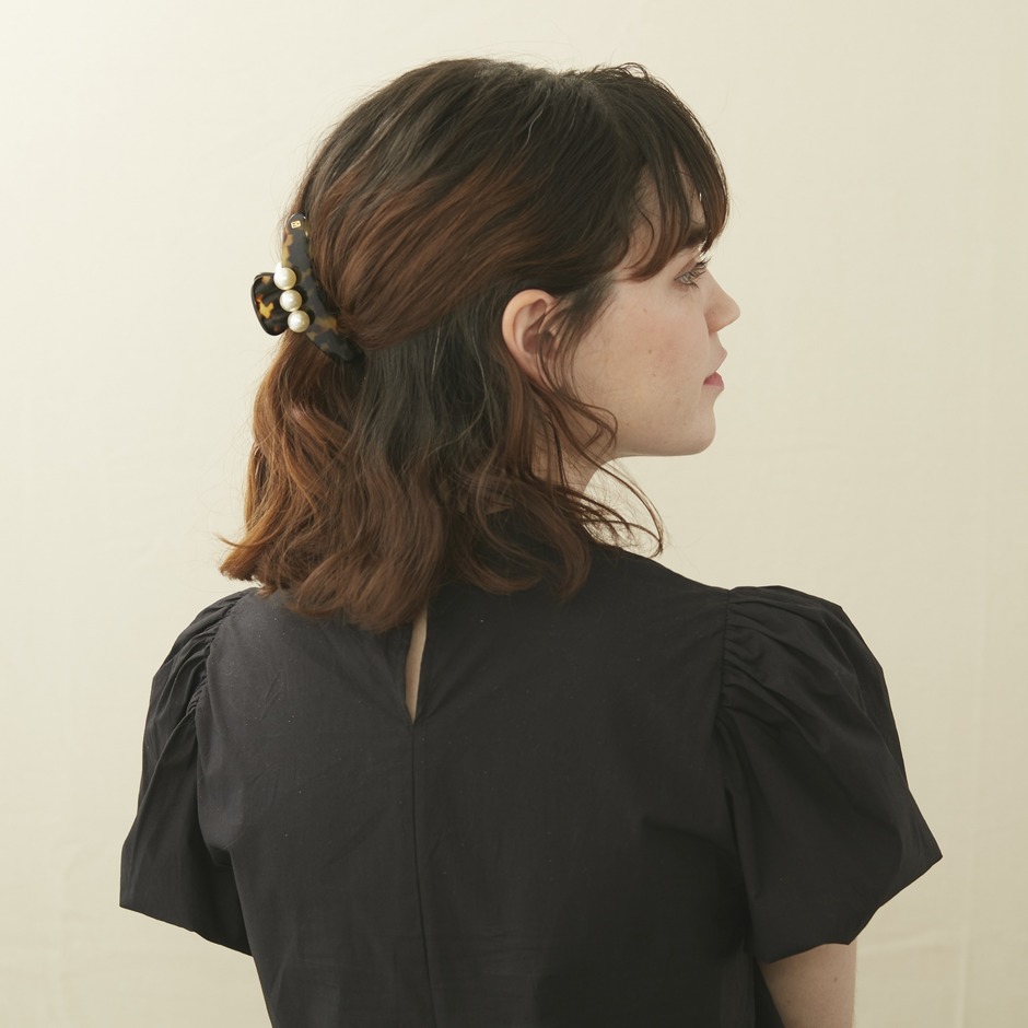 カラーブラック新品　ALEXANDRE DE PARIS ヘアクリップ Mサイズ　ブラック　黒